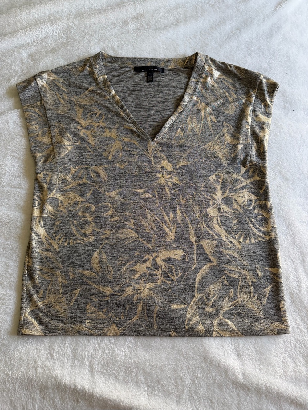 White House Black Market Gray V-Neck Floral Metallic Print Top